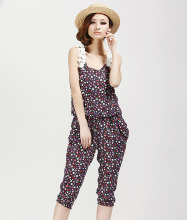 東購團購網精選 55元女友顯瘦薄紗連身褲，夏日輕盈新風尚